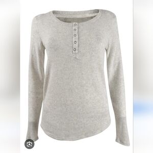 Hippie Rose Womens Top White Henley Neck Long Sleeve Pullover T-Shirt Size L